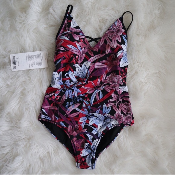 NWT - Lululemon bathing suit - size 6 - Picture 3 of 5